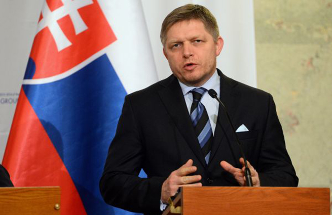 Премьер-министр Словакии усомнился в необходимости помогать беженцам