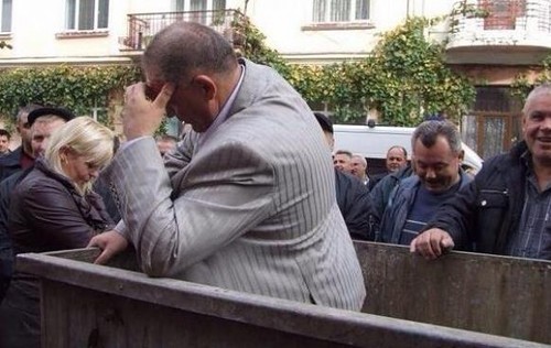 Гильотина для госаппарата Украины Гильотина для госаппарата Украины