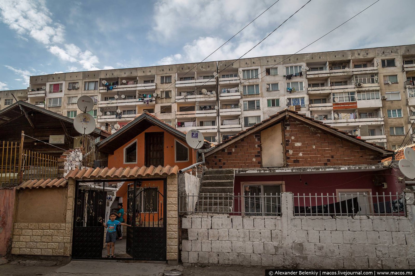 Мигранты превращают Европу в одну большую помойку Мигранты превращают Европу в одну большую помойку