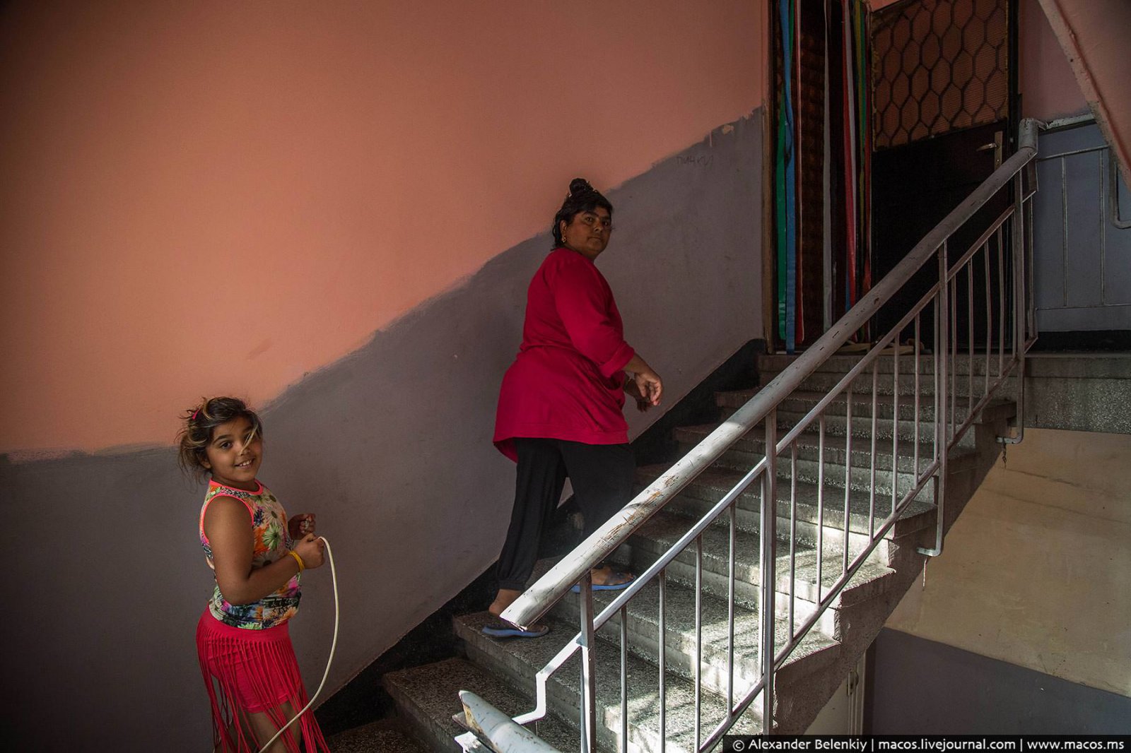 Мигранты превращают Европу в одну большую помойку Мигранты превращают Европу в одну большую помойку