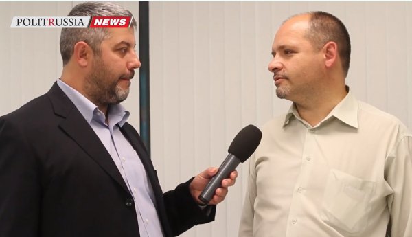 Американские дипломаты приехали за костромским сыром в офис "Справедливой России"