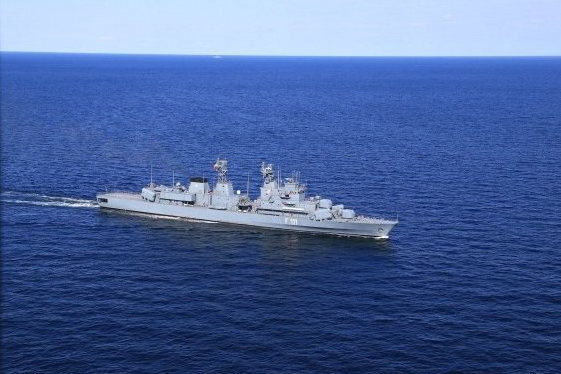 ВМС Украины заявили, что с помощью кораблей и авиации вынудили отойти российский корабль "Ладный"