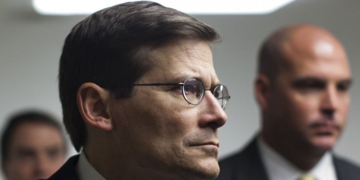 Экс-замглавы ЦРУ: США потребуют от Ирака закрыть воздушное пространство для России Экс-замглавы ЦРУ: США потребуют от Ирака закрыть воздушное пространство для России