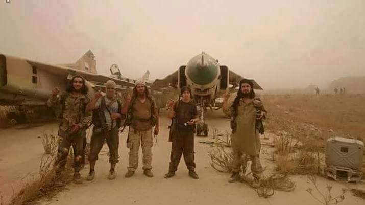 СРОЧНО: беспилотники США нанесли удары по Сирийской армии СРОЧНО: беспилотники США нанесли удары по Сирийской армии