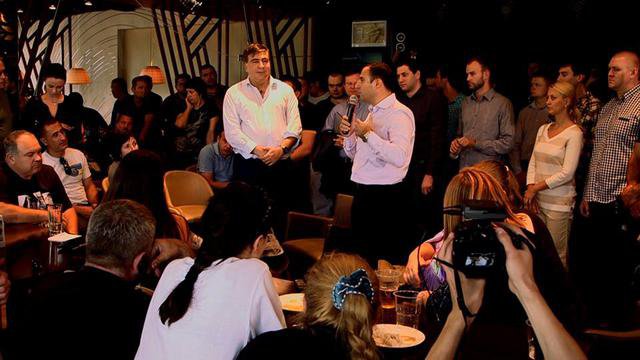 "Мы должны координировать свои усилия против коррупции": Саакашвили встретился с Автомайданом и "ПС" в Одессе. "Мы должны координировать свои усилия против коррупции": Саакашвили встретился с Автомайданом и "ПС" в Одессе.