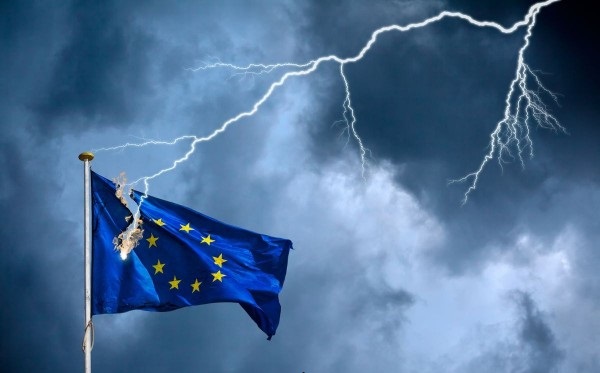 Всё обломилось в доме Смешальских... Всё обломилось в доме Смешальских...