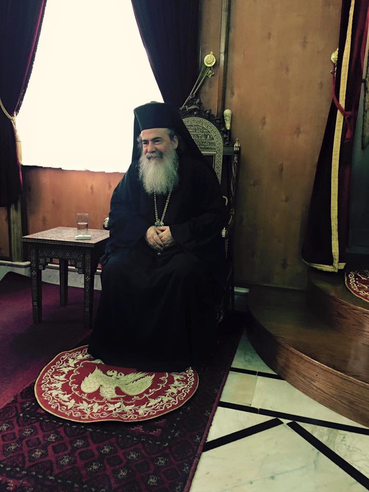 Иерусалимский Патриарх ошарашил делегацию из Киева: Срочно миритесь с русскими! Иерусалимский Патриарх ошарашил делегацию из Киева: Срочно миритесь с русскими!