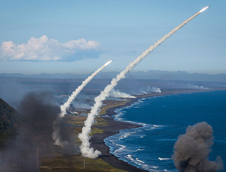 10 000 единиц военной техники на незнакомой территории: в России стартуют учения «Центр-2015» 10 000 единиц военной техники на незнакомой территории: в России стартуют учения «Центр-2015»
