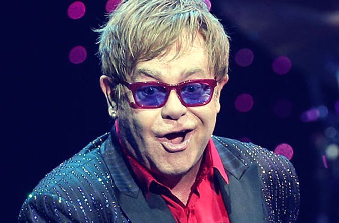Влажные фантазии Элтона Джона о ночном разговоре по телефону с Путиным Влажные фантазии Элтона Джона о ночном разговоре по телефону с Путиным