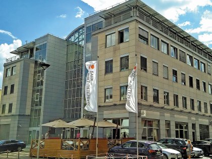 Клан Сердюкова отгрохал целый коттеджный комплекс. Клан Сердюкова отгрохал целый коттеджный комплекс.