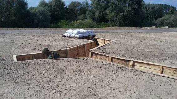 Блокпосты МВД появятся на ключевых трассах Херсонщины, - Аваков. Блокпосты МВД появятся на ключевых трассах Херсонщины, - Аваков.