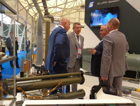 Русская беспощадная граната: РПГ-30 «Крюк» - страшный сон бронетехники США Русская беспощадная граната: РПГ-30 «Крюк» - страшный сон бронетехники США