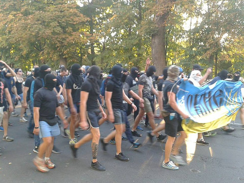 "Не бухай - Зиг хайль!"