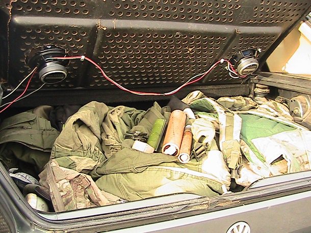 На трассе под Киевом остановили автомобиль с боеприпасами На трассе под Киевом остановили автомобиль с боеприпасами