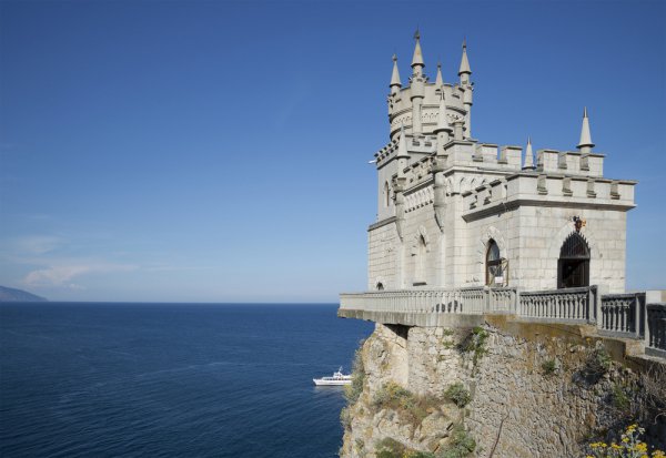 Конституционный суд отказался рассматривать жалобу на воссоединение Крыма с Россией Конституционный суд отказался рассматривать жалобу на воссоединение Крыма с Россией