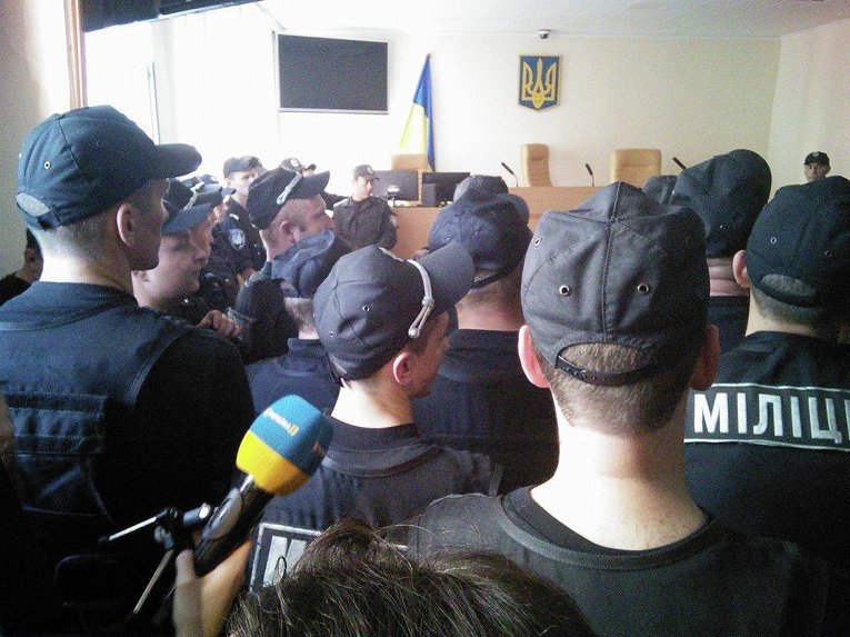 Суд по делу Мосийчука: массовая давка и угрозы голодовки Суд по делу Мосийчука: массовая давка и угрозы голодовки