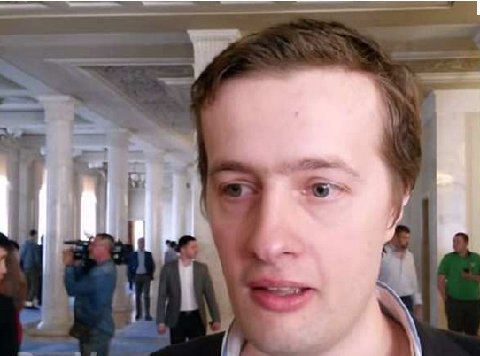 Сын Порошенко о задержании Мосийчука: «Надо жить по-другому» Сын Порошенко о задержании Мосийчука: «Надо жить по-другому»