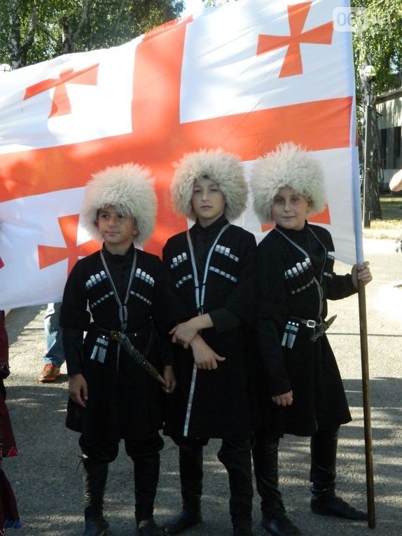 Встреча Кикабидзе в Запорожье: лезгинка и вино Встреча Кикабидзе в Запорожье: лезгинка и вино