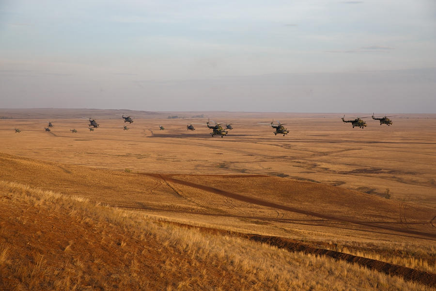 Масштабные учения «Центр-2015»: фото и видео Масштабные учения «Центр-2015»: фото и видео
