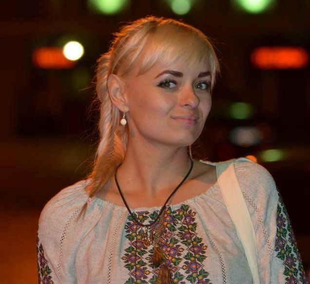 Блондинка из Киева съездила в Крым: Им хорошо, они никогда не вернутся на Украину Блондинка из Киева съездила в Крым: Им хорошо, они никогда не вернутся на Украину