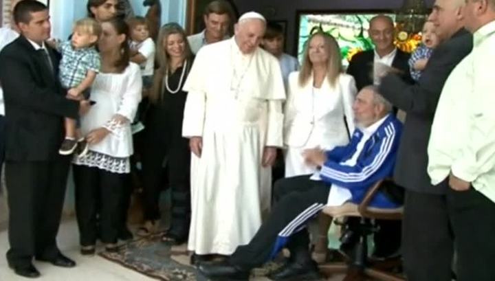 Папа Римский встретился с Фиделем и Раулем Кастро Папа Римский встретился с Фиделем и Раулем Кастро