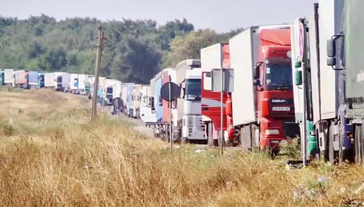 Дмитрий Козак: никакого ажиотажа, повышения цен в связи с "блокадой" Крыма нет и не ожидается Дмитрий Козак: никакого ажиотажа, повышения цен в связи с "блокадой" Крыма нет и не ожидается