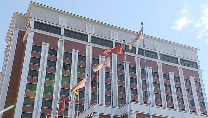 В Минске Киев, Донецк и Луганск спорят о выборах В Минске Киев, Донецк и Луганск спорят о выборах