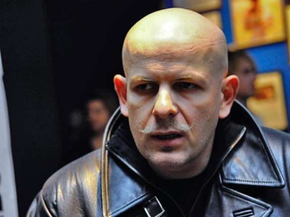 Суд отложил рассмотрение дела обвиняемого в убийстве украинского публициста Олеся Бузины Суд отложил рассмотрение дела обвиняемого в убийстве украинского публициста Олеся Бузины