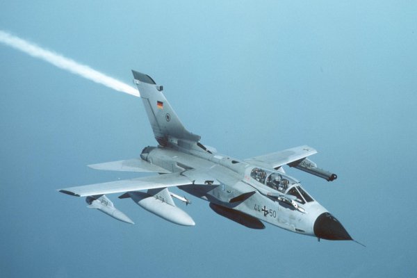 США не будут размещать в этом году новые атомные бомбы в Германии США не будут размещать в этом году новые атомные бомбы в Германии