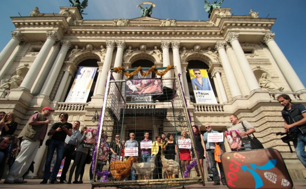 Во Львове прошла акция против Лорак, Билык и Повалий Во Львове прошла акция против Лорак, Билык и Повалий