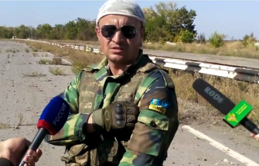 Боец ВСУ пришел на блокпост ЛНР с заявлением для СМИ