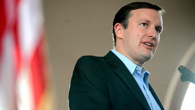 Сенатор США: Вашингтон должен помочь Украине не платить долг России Сенатор США: Вашингтон должен помочь Украине не платить долг России