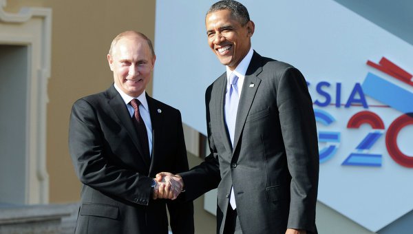 Ушаков: заявление США, что Путин искал встречи с Обамой, неверно