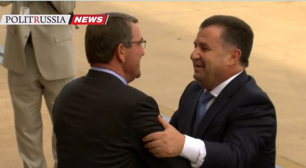 Полторак пригласил в Киев "друга из Пентагона" Эштона Картера Полторак пригласил в Киев "друга из Пентагона" Эштона Картера