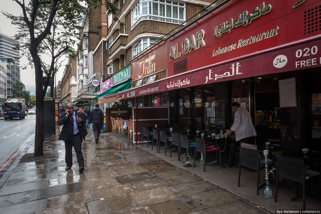 А беженцы всё бегут... А беженцы всё бегут...