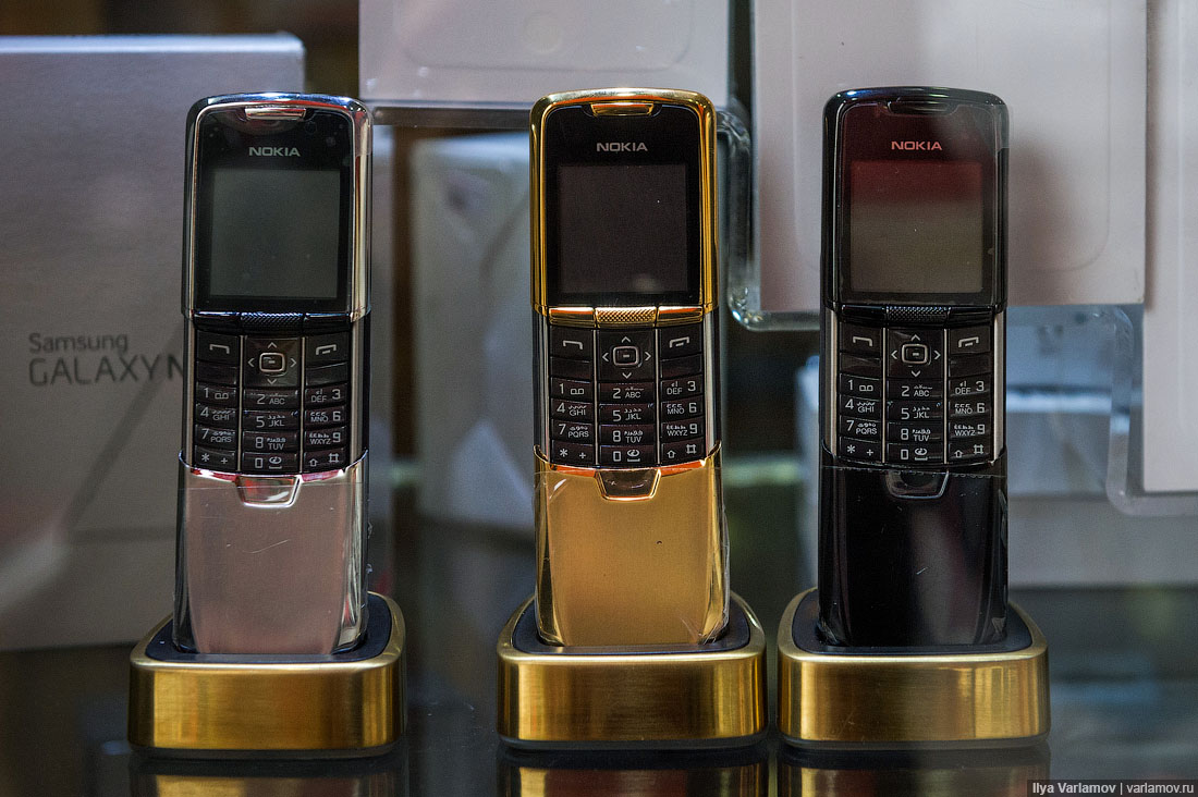 А беженцы всё бегут... А беженцы всё бегут...