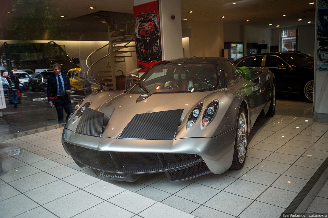 А беженцы всё бегут... А беженцы всё бегут...