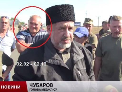 Среди блокирующих Крым опознали участника российских выборов Среди блокирующих Крым опознали участника российских выборов