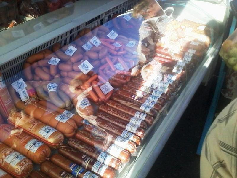 Блокада Крыма: Сергей Рулев продирается сквозь завалы еды в Севастополе Блокада Крыма: Сергей Рулев продирается сквозь завалы еды в Севастополе