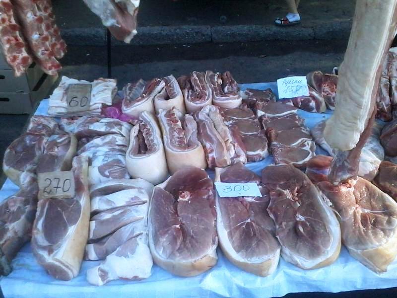 Блокада Крыма: Сергей Рулев продирается сквозь завалы еды в Севастополе Блокада Крыма: Сергей Рулев продирается сквозь завалы еды в Севастополе