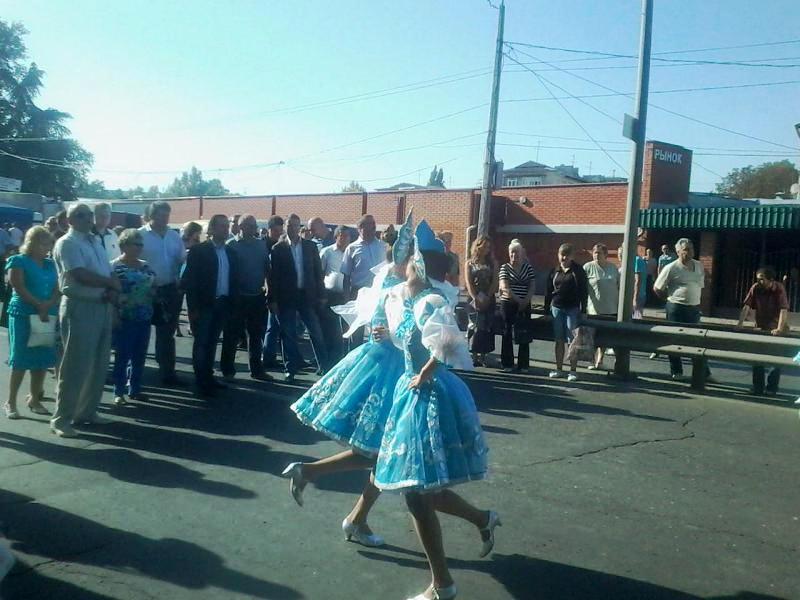 Блокада Крыма: Сергей Рулев продирается сквозь завалы еды в Севастополе Блокада Крыма: Сергей Рулев продирается сквозь завалы еды в Севастополе