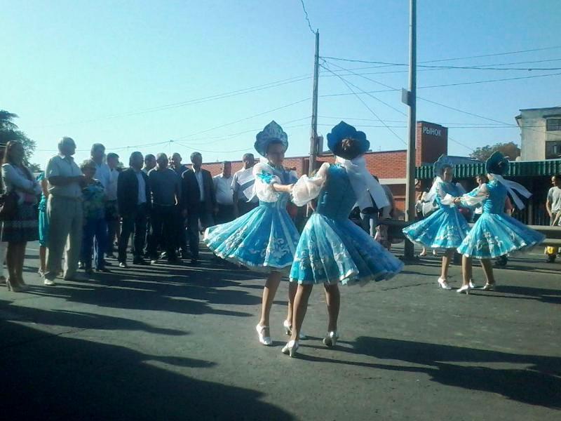 Блокада Крыма: Сергей Рулев продирается сквозь завалы еды в Севастополе Блокада Крыма: Сергей Рулев продирается сквозь завалы еды в Севастополе