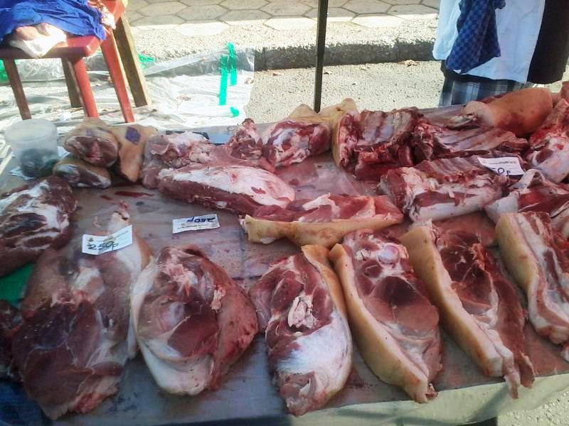 Блокада Крыма: Сергей Рулев продирается сквозь завалы еды в Севастополе Блокада Крыма: Сергей Рулев продирается сквозь завалы еды в Севастополе