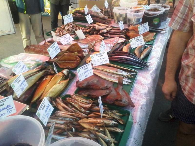 Блокада Крыма: Сергей Рулев продирается сквозь завалы еды в Севастополе Блокада Крыма: Сергей Рулев продирается сквозь завалы еды в Севастополе