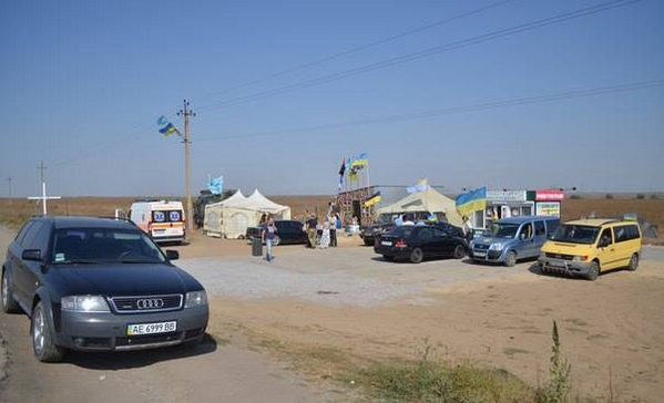 Продовольственное блокирование Крыма продолжается Продовольственное блокирование Крыма продолжается