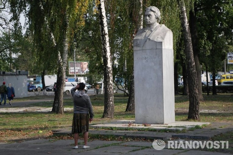 Киевские памятники, подлежащие сносу в рамках десоветизации Киевские памятники, подлежащие сносу в рамках десоветизации