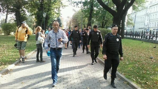 В центре Москвы задержаны участники "Марша мира" В центре Москвы задержаны участники "Марша мира"