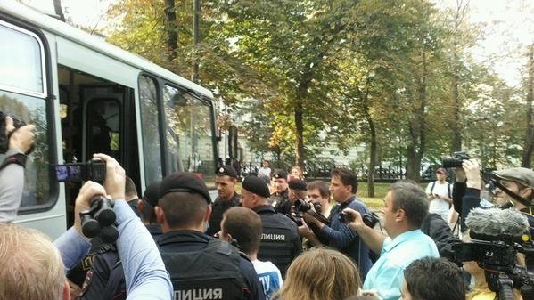 В центре Москвы задержаны участники "Марша мира" В центре Москвы задержаны участники "Марша мира"