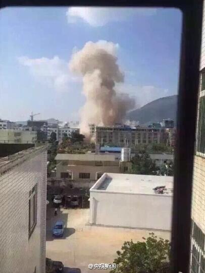 Серия мощных взрывов произошла на юго-западе Китая, есть жертвы Серия мощных взрывов произошла на юго-западе Китая, есть жертвы