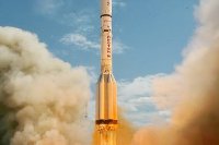 "Протон" со спутником связи "Экспресс-АМ8" успешно стартовал с Байконура